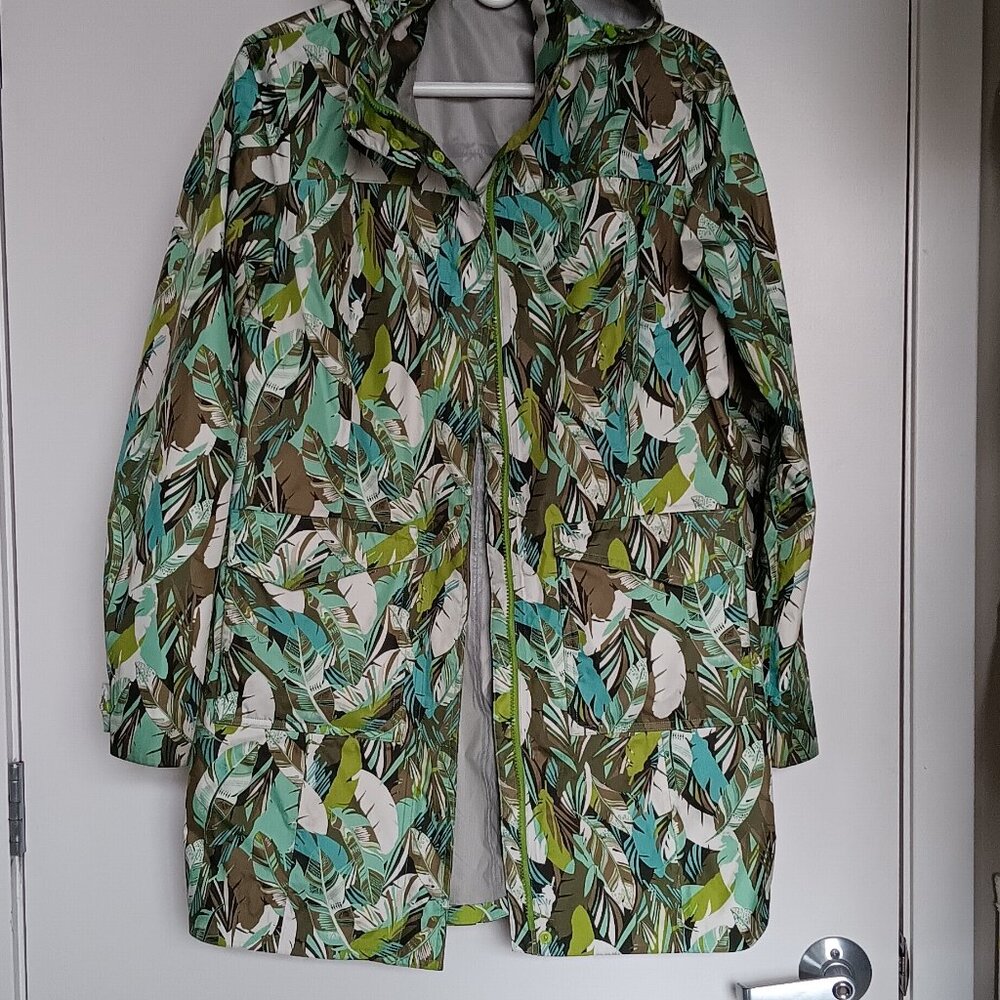 Patagonia brightly colored camo raincoat (aqua/ green/lt gray/lime green snaps